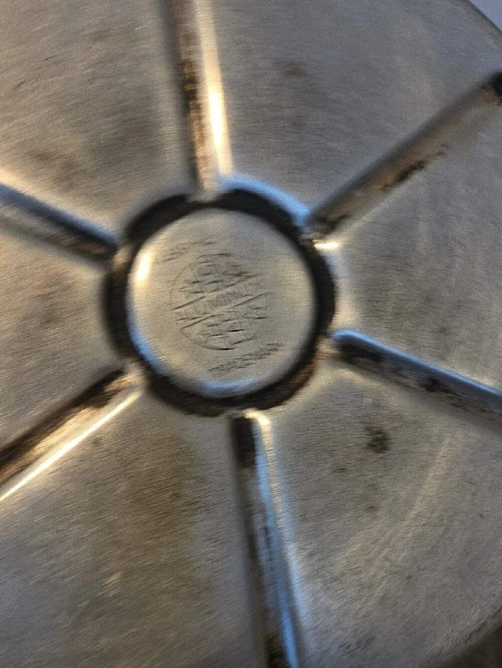 N/A circa bottom metal